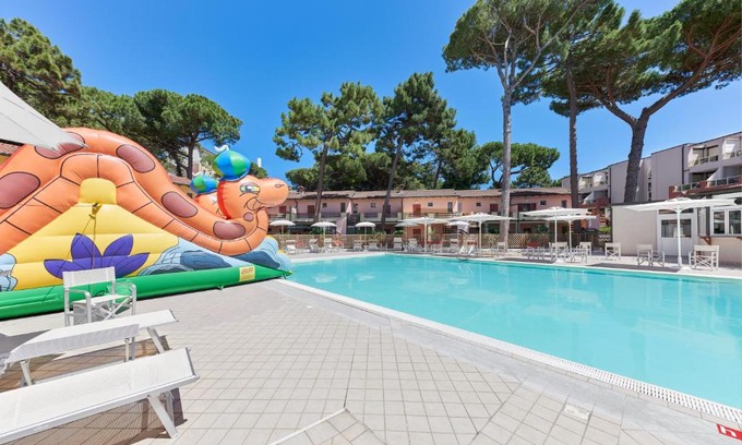 Marina Romea Apartamento | Residence Poggio Dei Pini