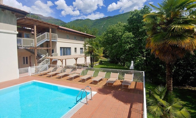 Arco Casa | Residencia Pratosaiano Rojo
