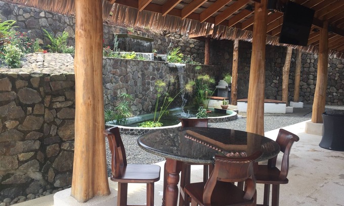 Cirrí Sur Casa | ¡Estilo de vida de resort en Naranjo, Costa Rica!