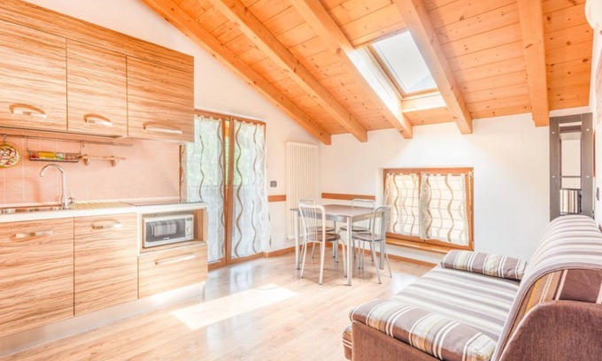 Ledro Apartamento | Residencia Toli apartamento de dos habitaciones con piscina exterior climatizada todo el año