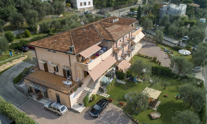 Magugnago Apartamento | Residencia Villa Margherita apartamento estudio planta baja