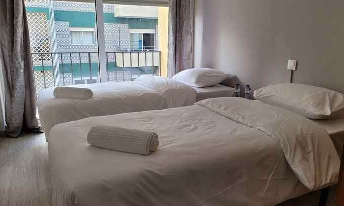 Marinha Grande Cama Y Desayuno | Residencia Paris Marinha