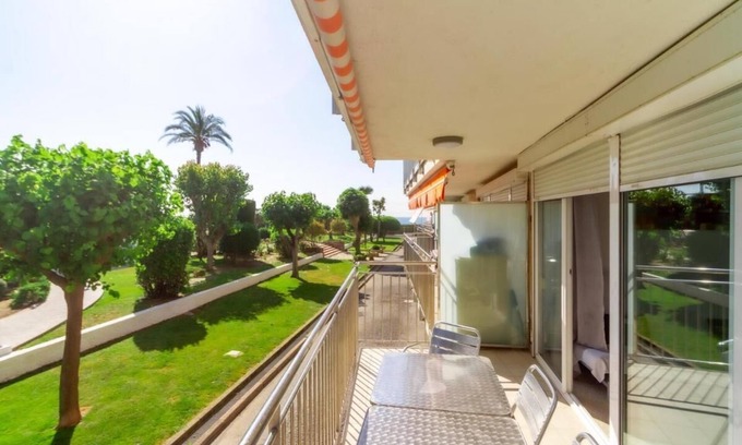Cabrera de Mar Apartamento | Residencial Costamar próximo Bcn, 50m playa con piscina