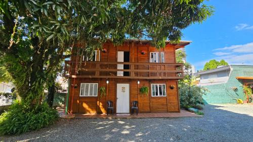 Nacoes Chalet De Esquí | Residencial Recanto Paraíso BC - Chalé da Árvore