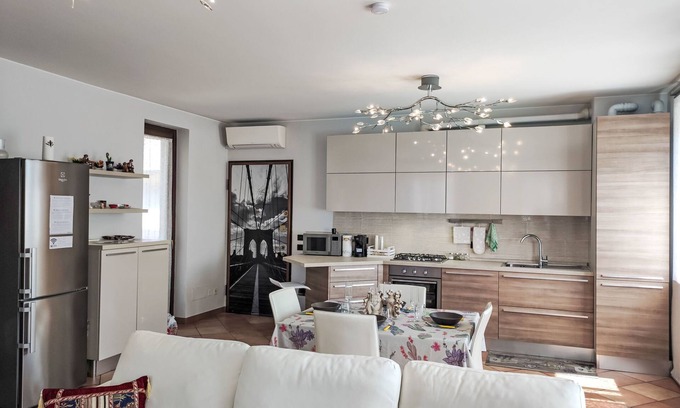 Rovellasca Apartamento | Residenza Elisa by Interhome