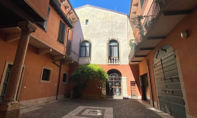 Citta Antica Hotel | RESIDENZA MONTALTI