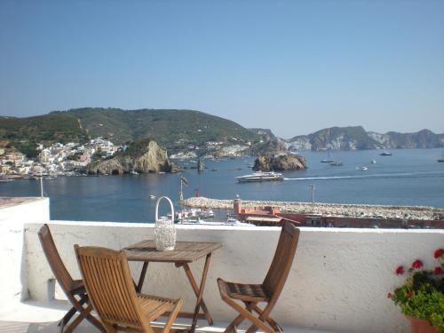 Ponza Casa | Residenze Azzurra