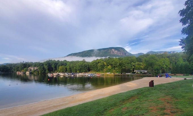 Lake Lure Complejo | Resort Amenities in Western NC - Rumbling Bald Resort