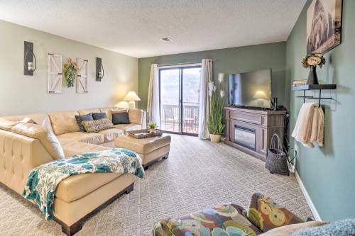 Table Rock Apartamento | Resort Condo in Branson with Mountain and Lake Views!