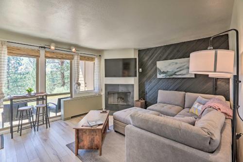 Bend Apartamento | Resort Condo Retreat about 6 Mi to Downtown Bend!