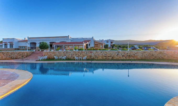 Bab Taza Cama Y Desayuno | Resort Hotel El Cortijo Spa