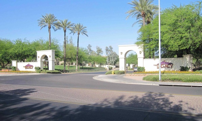 South Mountain Condominio | El Resort Living a 1/2 del costo, tuvo una cancelación para diciembre de 2018, ahora abierto