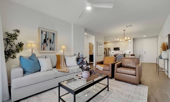 Ocotillo Condominio | Resort Living in Ocotillo. 2 King Suites. Pool, Gym, Pickleball