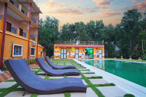 Bolpur Hotel | Resort Neel Nirjan ! Best Family Couple friendly family Resort!
