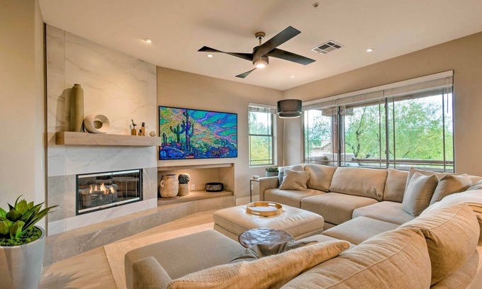 Central Scottsdale Condominio | Resort Perks & Private Balcony: Scottsdale Condo!