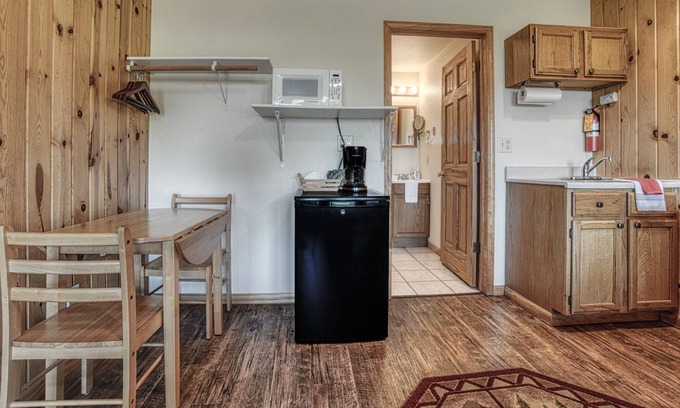 Butternut Complejo | Resort Rooms on Butternut Lake