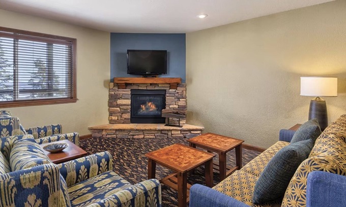 Tahoe Village Complejo | Resort Stay in Tahoe 15 min to Heavenly Ski Resort