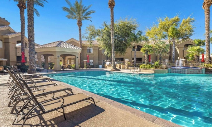 La Camarilla Condominio | Resort Style Condo in Scottsdale