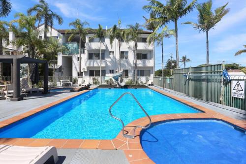 Hawks Nest Casa | Resort Style Holiday