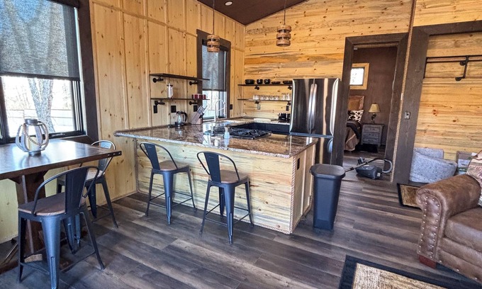 Salida Chalet De Esquí | Resort style living in the Heart of the Rockies!