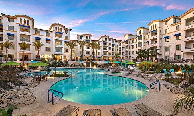 Ocotillo Condominio | Resort Style Luxury Condo with restaurants next door
