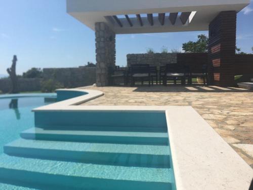 Novalja Villa | Resort Villa Moses