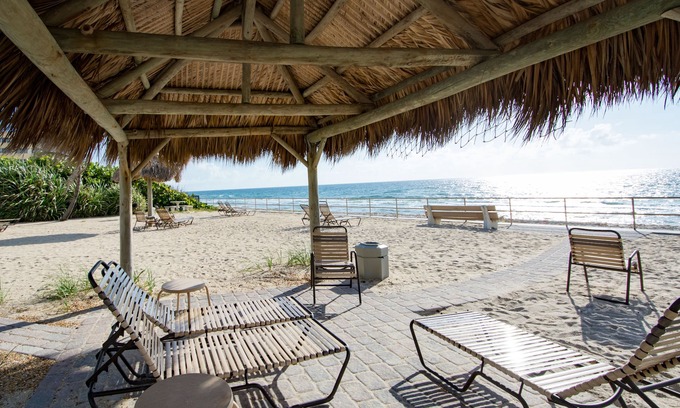Hillsboro Beach Villa | Villa Resort con vista al mar, playa privada, piscina adyacente - Villa G
