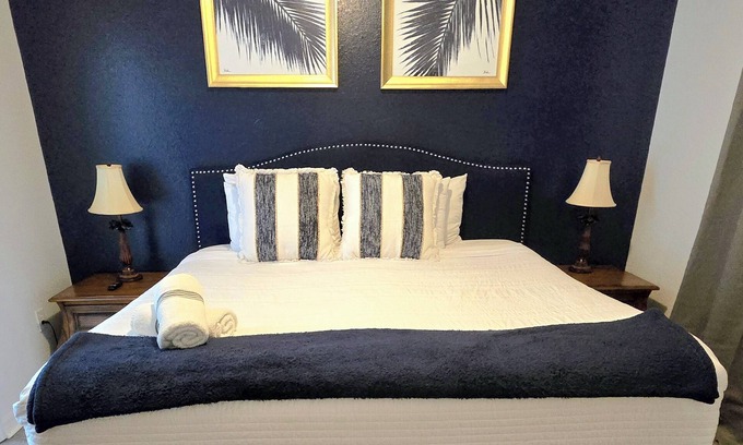 Haines City Casa | Resort Villa, Pools Fun and relaxation/w Kingbed