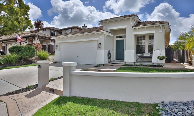 Eastlake Greens Casa | "Respite Retreat" A Fully Furnished Single Story 3-bedroom house in Chula Vista