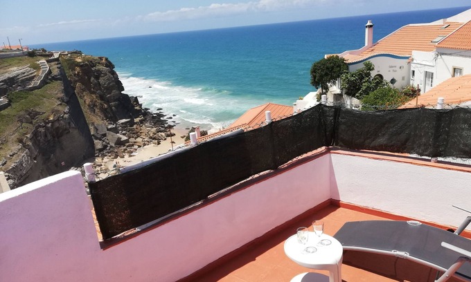 Azenhas do Mar Casa | El hotel está situado en el centro de la ciudad.