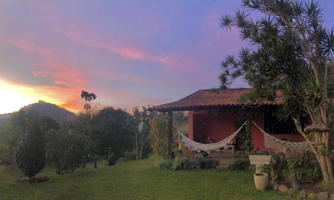 Araras Casa | Descansa en el Valle de las Vides - Guacamayos