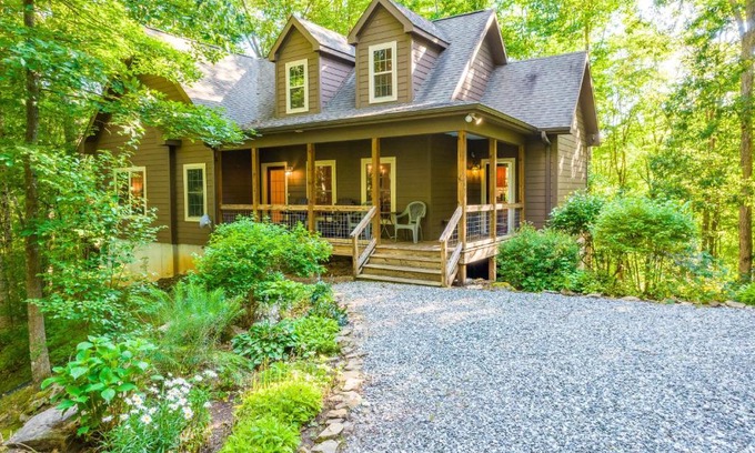 Sylva Casa | Rest on the Rocks