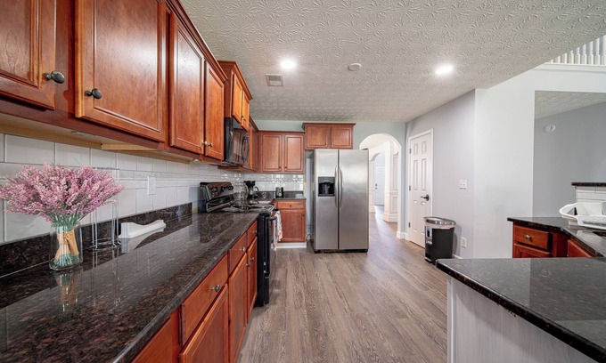 Fort Mitchell Casa | Rest relax and unwind all while minutes from Ft Moore!