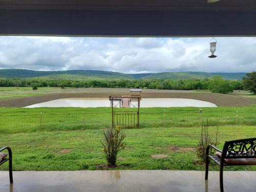 Daisy Casa | Rest & Replenish 10mins to Lake Sardis with Mountain Views