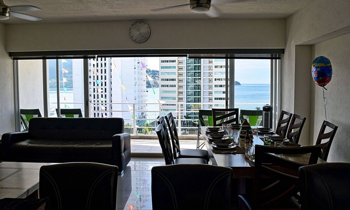Club Deportivo Apartamento | Descanse con estilo y confort, Al lado de todo! Su casa de playa en Acapulco!