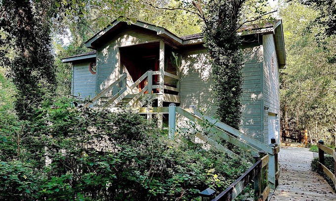 Covington Cabina | Restful cabin in charming Covington