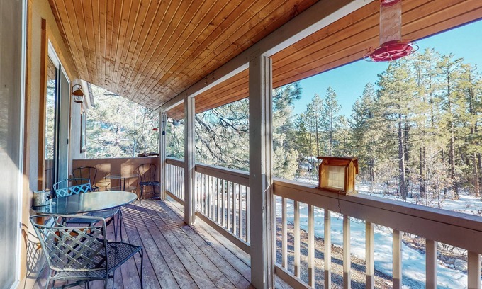 San Juan River Village Casa | Restful retreat with stunning views, WiFi, furnished deck & jetted tub