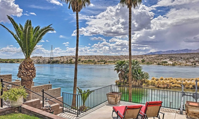 Bullhead City Casa | Encantadora casa de la ciudad Bullhead 2BR con vista al río
