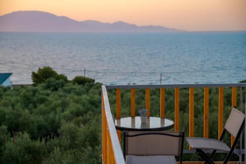 Tragaki Apartamento | Restia tower apartments