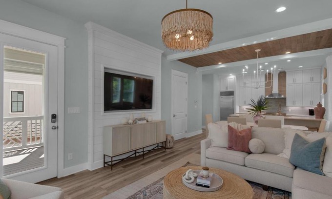 Treetop Casa | Resting Beach Face