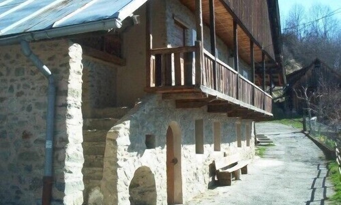 Fontcouverte-la-Toussuire Chalet De Esquí | Chalet restaurado del siglo XVIII, tranquilo y agradable a 5 km de las estaciones.