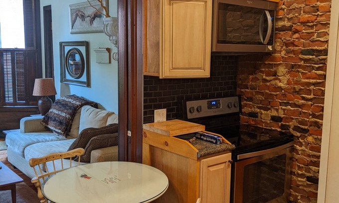 Utica Casa | Restored building Downtown Utica 2