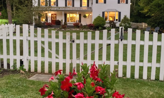 Boalsburg Casa | Restored farmhouse - Penn State