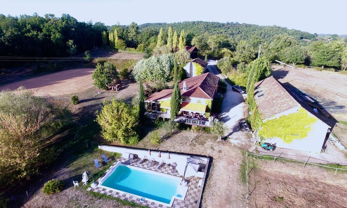 Fumel Otro | Restored Périgord farmhouse, absolute peace and quiet, private swimming pool (Wallbox on site)