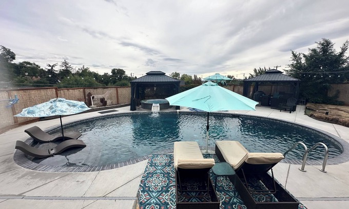 Altamont Casa | Retreat at our Oasis with year round salt water pool and hot tub.
