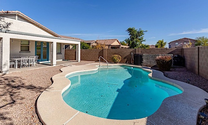 Laredo Ranch Casa | Retreat at San Tan 4BR by Casago