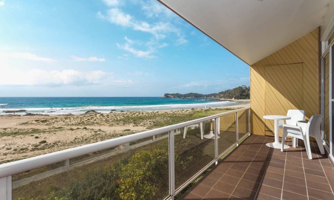 Malua Bay Apartamento | Retreat Beside The Beach - Unit Five