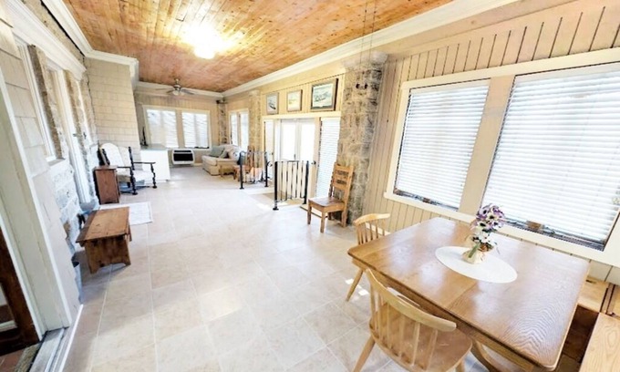 Somers Point Casa | Retreat by the Bay Sleeps 10!