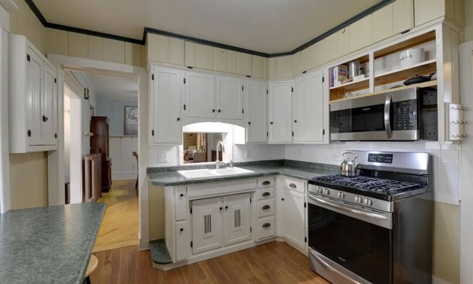 Hastings Casa | Retreat in Hastings: Two Homes, One Listing