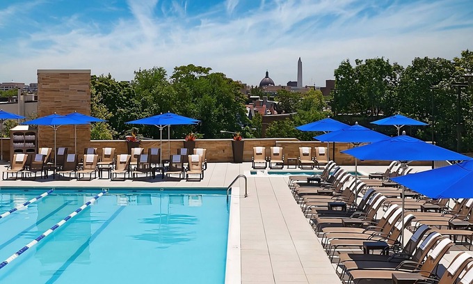 Dupont Circle Hotel | Retreat in the Heart of DC! Outdoor Swimming Pool, Pets are Welcome Here!